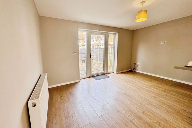 61, St Botolphs Crescent, Lincoln photo 4
