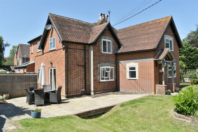 Semi-detached house for sale in Ilsley Road, Compton, Newbury