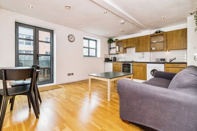 Flat 7, 60A,, Oldham Street, Greater Manchester photo 4