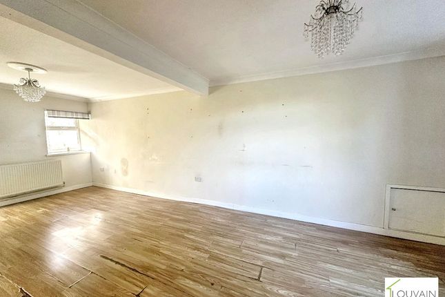 57 York Terrace, Tredegar photo 4