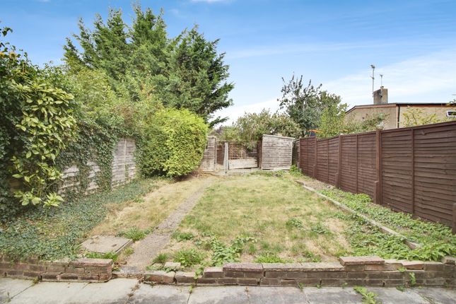 43, Dawley, Welwyn Garden City photo 3