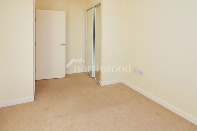 Flat for sale in Panorama, Town Centre, Ashford
