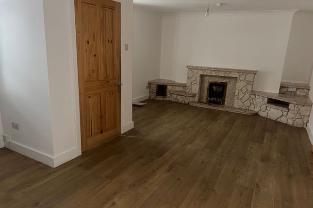 16 Morgan Street, Merthyr Tydfil photo 2