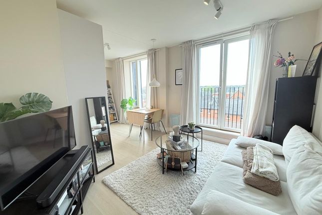 12, Manhattan Lofts, Crowthorne photo 3