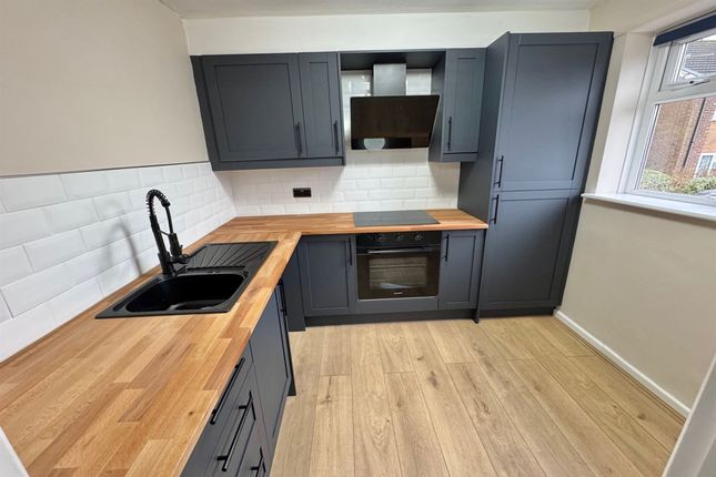 Flat 1, 16 Cote Green Lane, Stockport photo 3