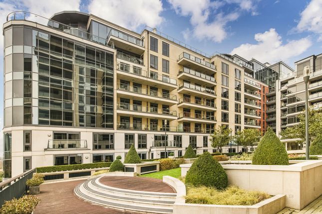 Flat for sale in Marina Point, Imperial Wharf, London.