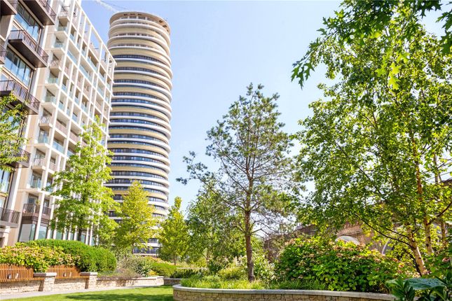Flat for sale in White City Estate, London