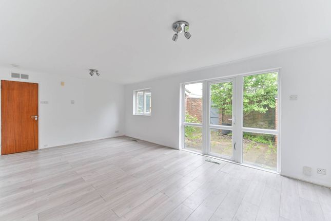 Edgeborough Way, Sundridge Park photo 4