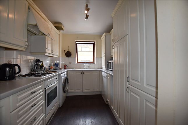 43B, Plover Way, London photo 4