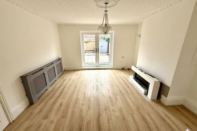 16, Bruntoft Avenue, Hartlepool photo 3