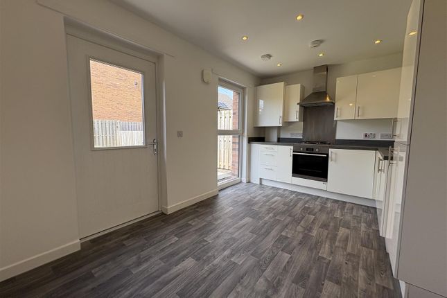 22, Capercaillie Drive, Perth photo 4