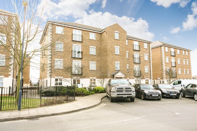Thumbnail Flat to rent in Kendall Road, Shooters Hill, London