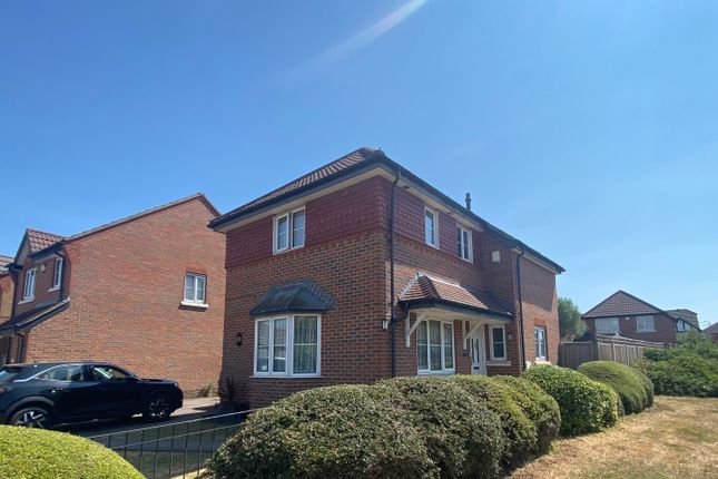 3-bed house on 19, Chafford Hundred, £2,000/mo