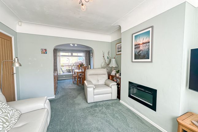 42 Croft Drive, Wirral photo 2