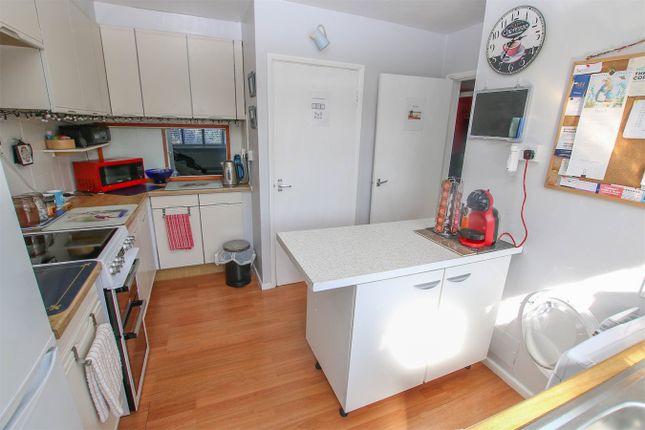 7, Greenacre Close, South Wootton photo 4