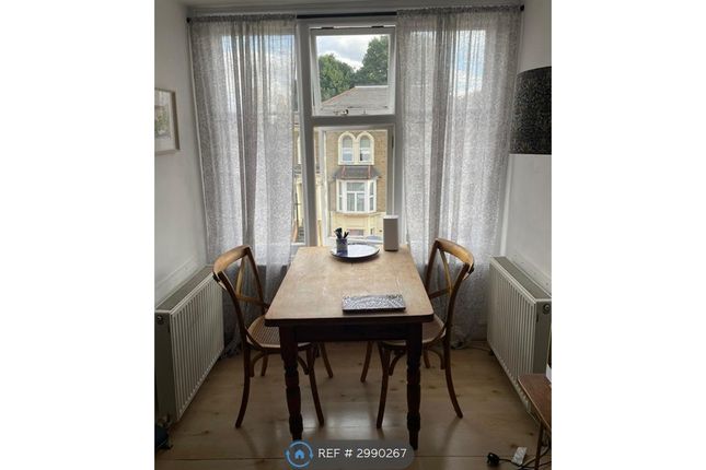 Flat, Warwick Road Ealing, Ealing photo 3