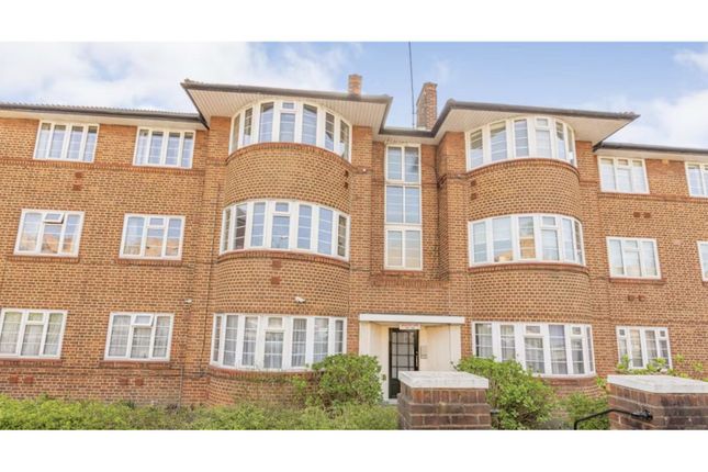 Thumbnail Flat to rent in Beaufort Park, London