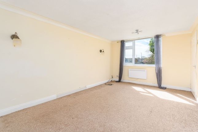 Terraced house for sale in Hampshire Close, Binley