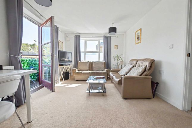 Flat 6, Barley Court, 18, Turk Street, Hampshire photo 3