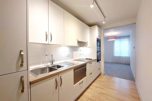 Hortsley, Flat 5, Sutton Park Road, Seaford photo 4