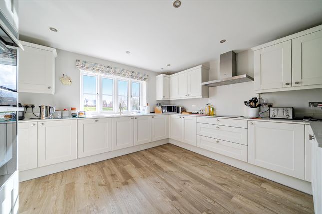 24, Artisan Drive, Dorchester photo 4