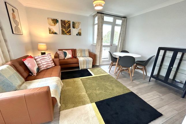 Thumbnail Flat to rent in Winstanley Road, London