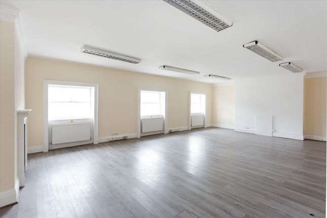 Town house for sale in Mansfield Street, London