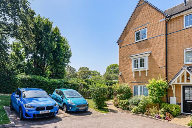 13 Gallows Way, Hertford photo 4