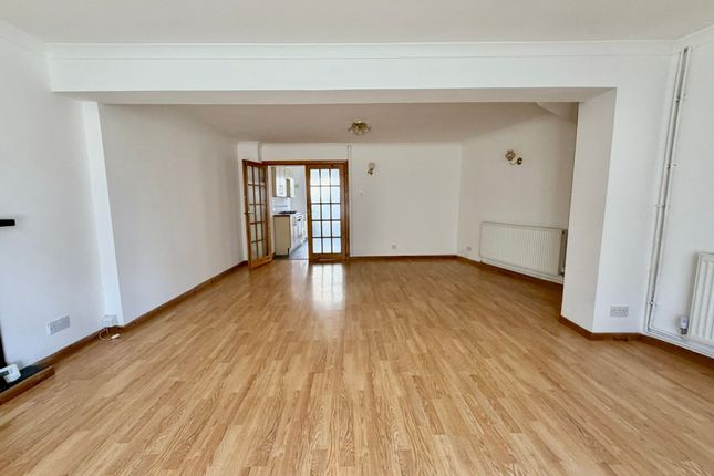 33 Lewis Street, Blackwood photo 2