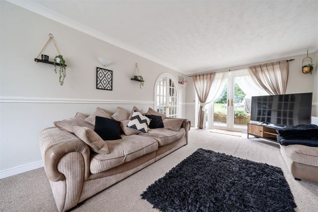 Detached house for sale in Ryves Avenue, Yateley, Hampshire