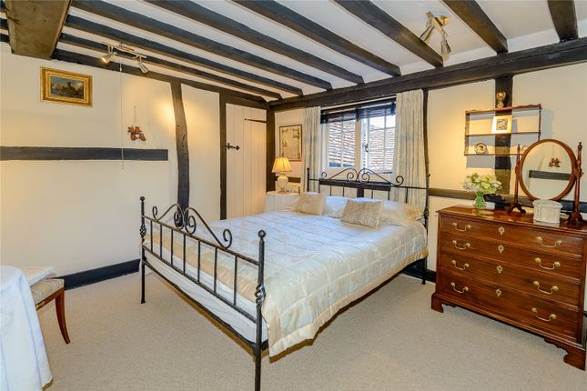 5 Bed Property For Sale In Whelpley Hill Chesham Buckinghamshire
