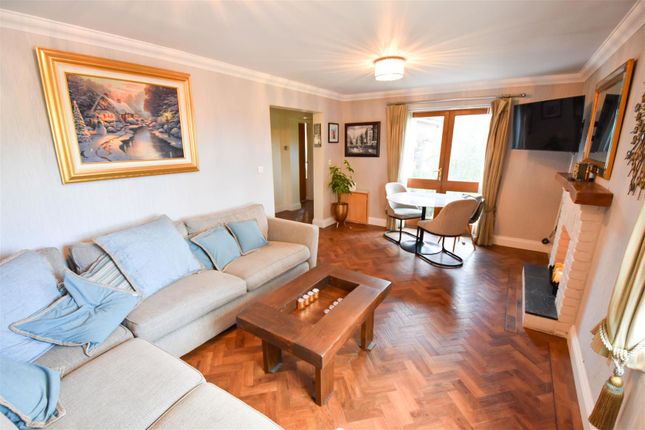72, Peartree Lane, Brentwood photo 2