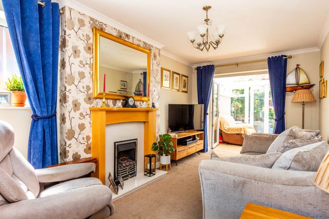 1, Oak Street, Rushden photo 4
