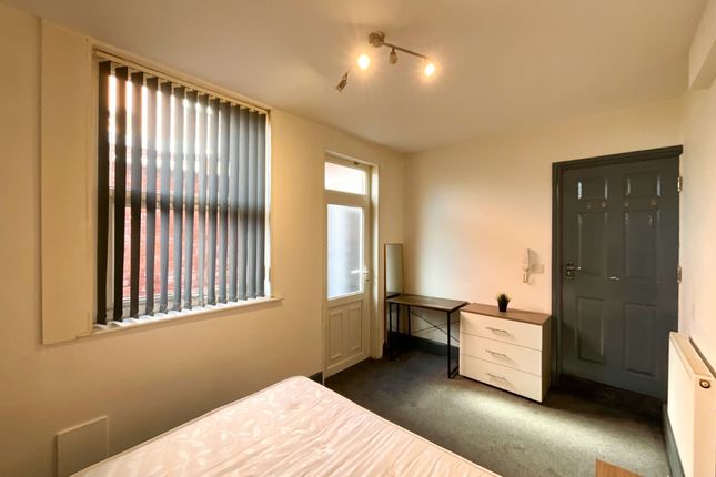 Room 2, 39 Mansfield Road, Doncaster photo 5