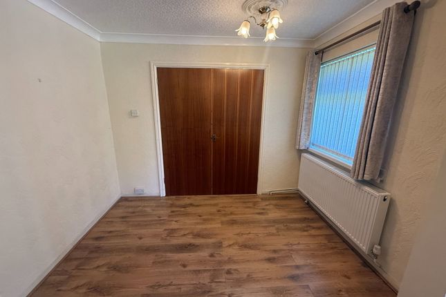 87, Oak Ridge, Swansea photo 5