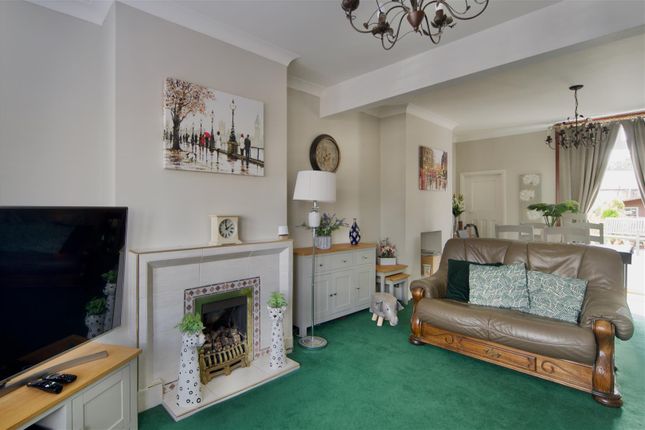 133, Wilmington Gardens, Barking photo 4