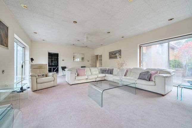 3-bed house on 3, Maryrose Way, Oakleigh Park, £1,150,000