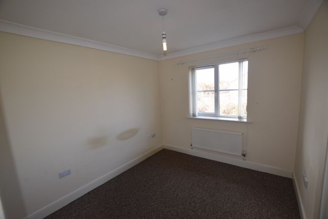 32, Severn Drive, Somerset photo 4