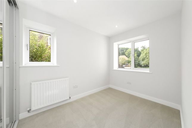 Flat for sale in Flat 4, Endlesham Court, 131 Woodcote Valley Road, Purley