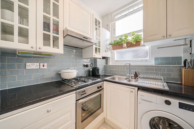Halesworth Road, London photo 4