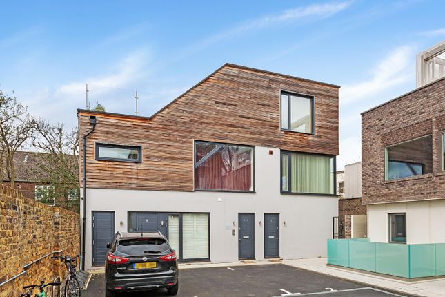 Thumbnail Flat for sale in Kings Mews, Clapham, London