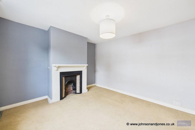 58, Bridge Road, Chertsey photo 4