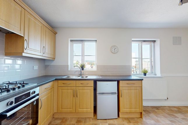 27, Heol Dewi Sant, Cardiff photo 4