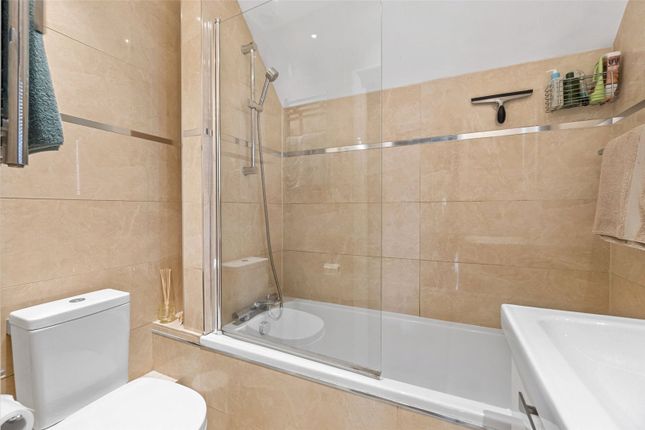 46, Langridge Mews, Hampton photo 4