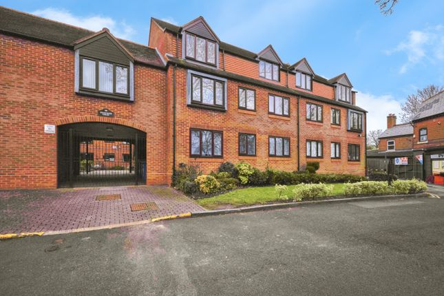 2-bed flat on Flat 213, Grosvenor Court, 58, The Green, Birmingham, £125,000