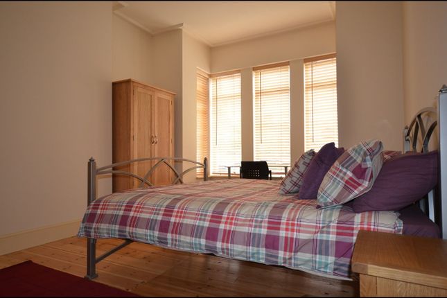 HMO Licensed 4 Bed Terraced House To Rent Ashburnham Road, Luton Lu1