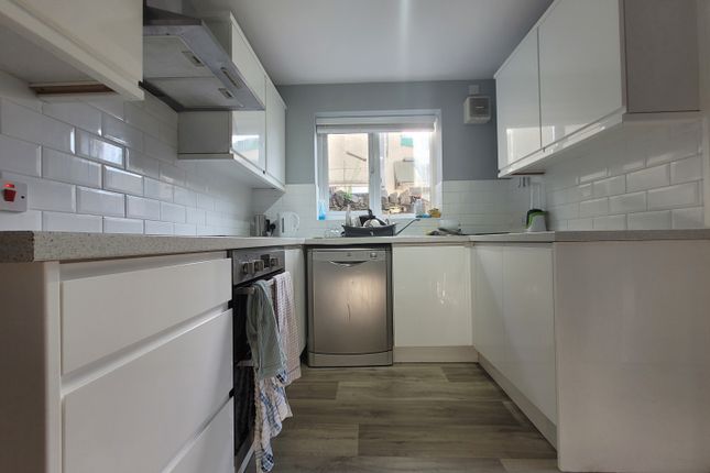 27, Cathays Terrace, Cardiff photo 2