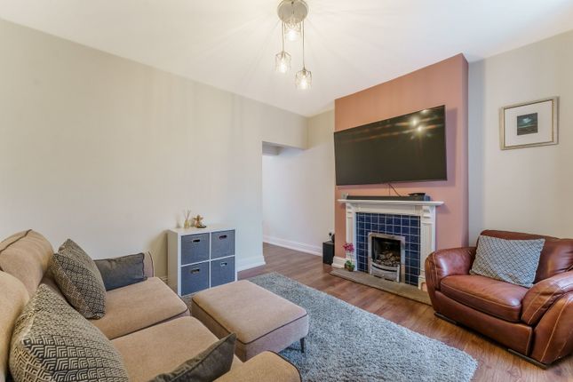 11, Newport Avenue, Selby photo 4