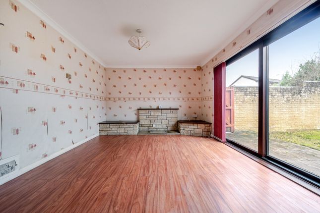 19, Deveron Grove, Bristol photo 3