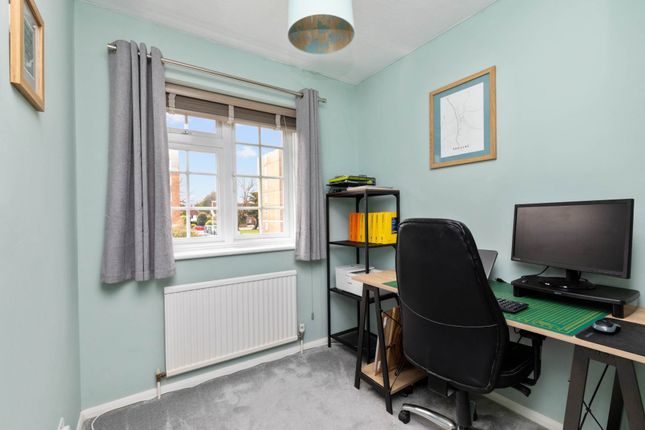 End terrace house for sale in Langham Gardens, Worthing